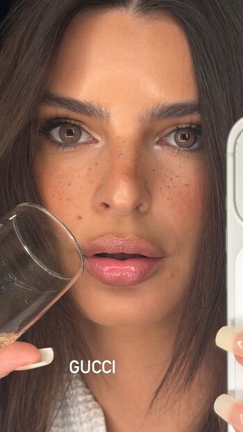 Emily Ratajkowski