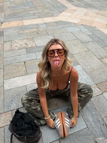 Full leaked Emma bourson private onlyfans photo