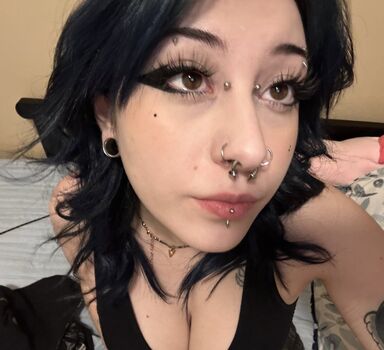emo_teeth