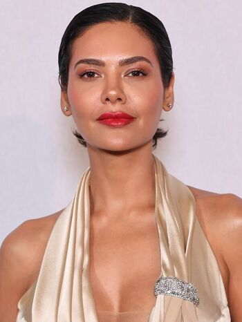 Esha Gupta