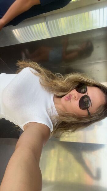 Ester Dobrik
