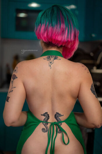 Ezy Summers Cosplay