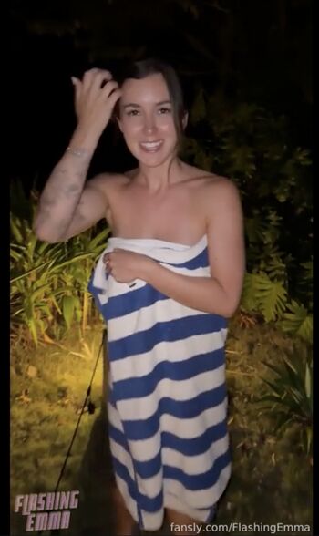 Full leaked Flashingemma private onlyfans photo
