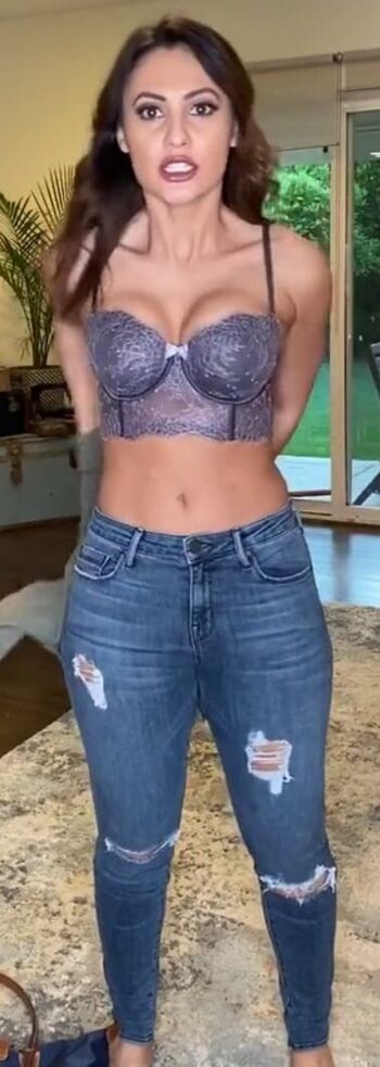 Full leaked Francia raisa page private onlyfans photo