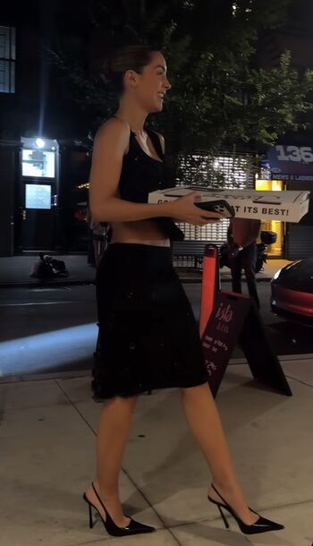 Full leaked Frankie bridge private onlyfans photo