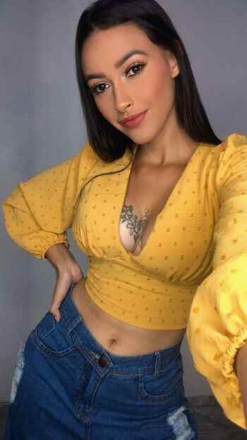 Full leaked Gabrielasantosflor private onlyfans photo