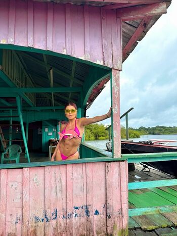 Full leaked Emely davis/ private onlyfans photo