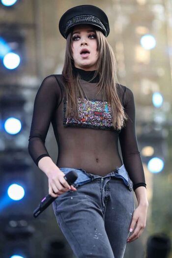 Full leaked Hailee steinfeld  page private onlyfans photo