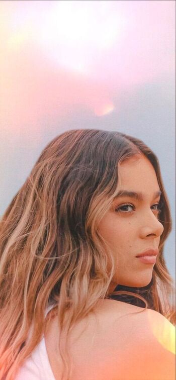 Full leaked Hailee steinfeld  page private onlyfans photo