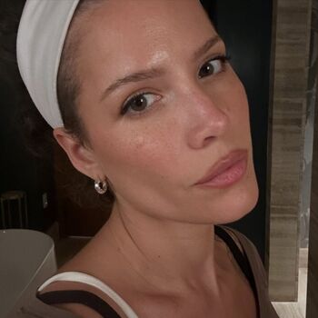 Full leaked Halsey page private onlyfans photo