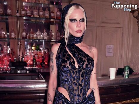 Full leaked Halsey page private onlyfans photo