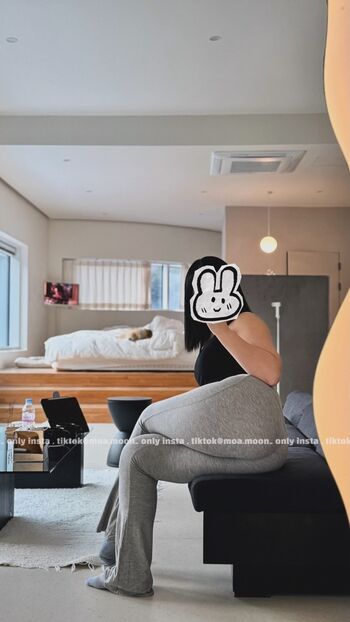Heeheemoon
