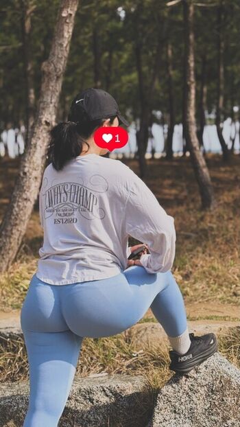 Full leaked Heeheemoon private onlyfans photo