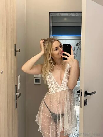 hell_lenaa