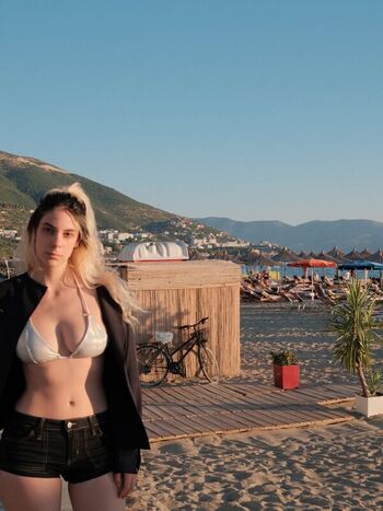 Full leaked Heyitssarah private onlyfans photo