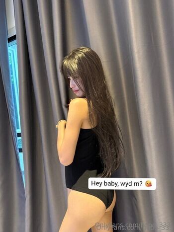 Full leaked Rolyat / private onlyfans photo