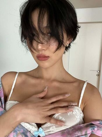 Full leaked Hwasa page private onlyfans photo