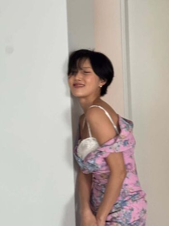 Full leaked Hwasa page private onlyfans photo