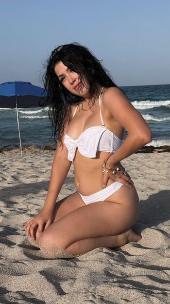 Full leaked Iamsofiabella private onlyfans photo