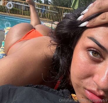 Full leaked Norwegian girls/ private onlyfans photo