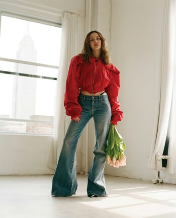 Iris Apatow