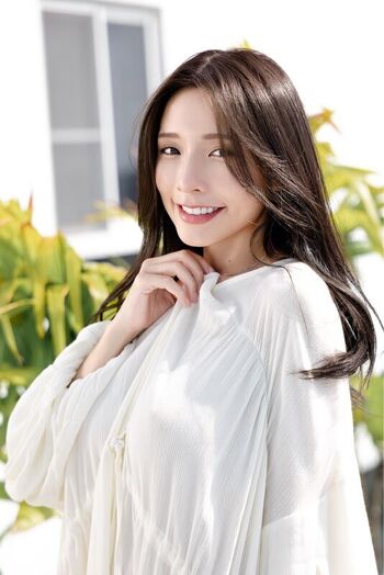 Iris Xiao