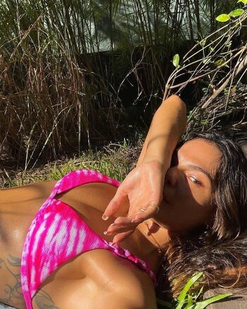 Isis Valverde