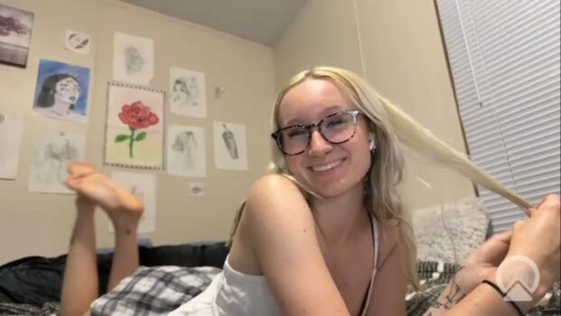 itshallie