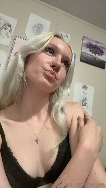 itshallie