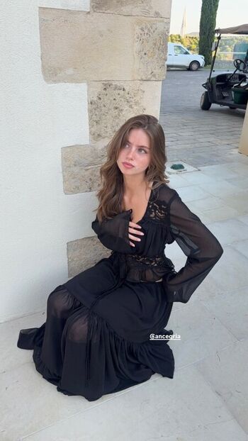 Full leaked Itssluciaf private onlyfans photo