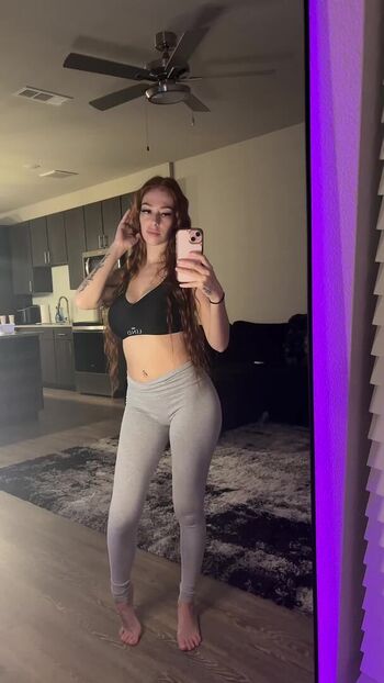 Full leaked Gabriella davies/ private onlyfans photo
