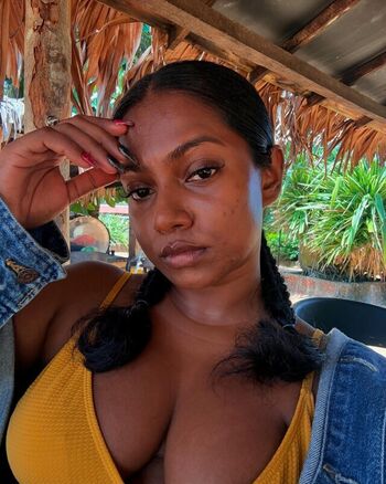 Full leaked Jayalathge bashi private onlyfans photo