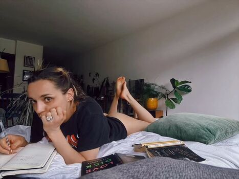 Jehnny Beth