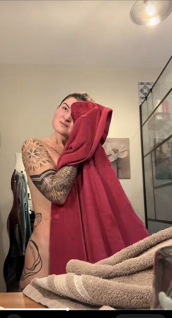 Full leaked Cdzfit / private onlyfans photo