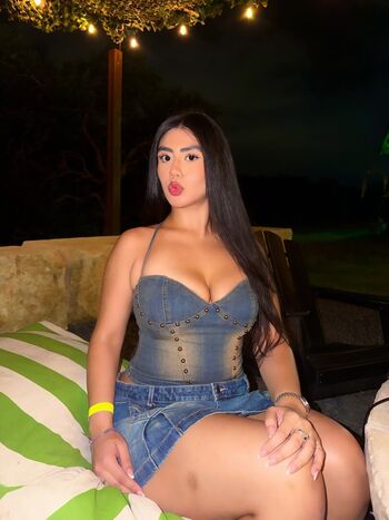 Full leaked Daniela vargas/ private onlyfans photo