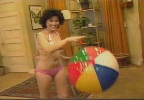 Joyce Dewitt