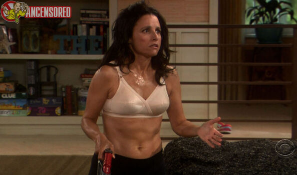 Julia Dreyfus