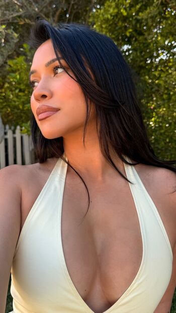 Julia Kelly