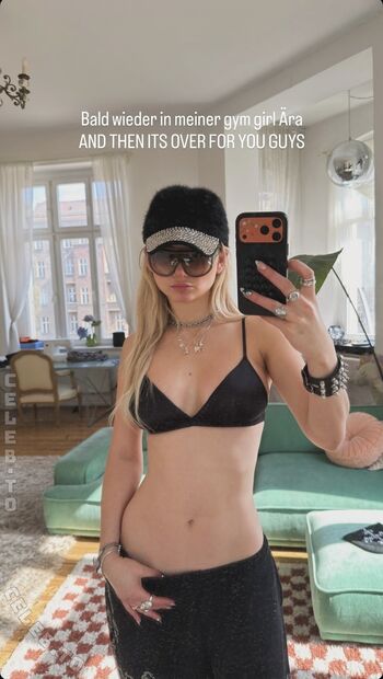 Full leaked Julia wulf page private onlyfans photo