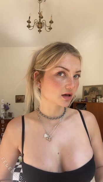 Full leaked Julia wulf page private onlyfans photo