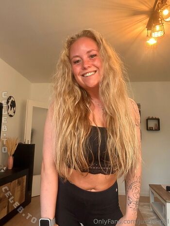 just18mel