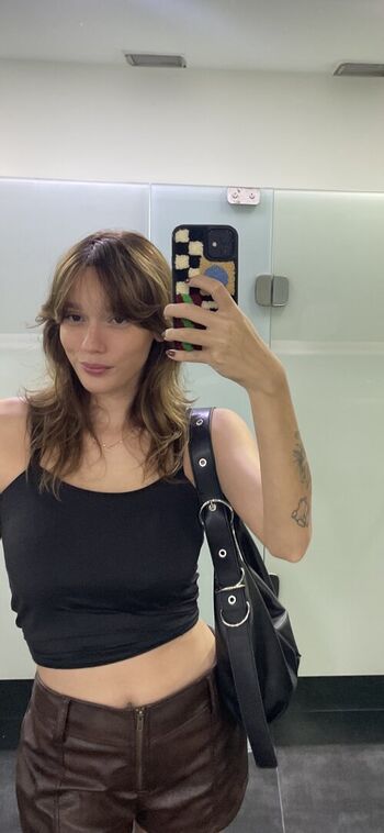 Full leaked Gina adams/ private onlyfans photo