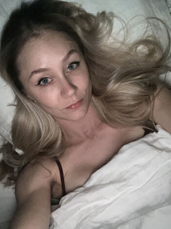 Full leaked Kandyland private onlyfans photo