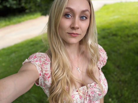 Full leaked Kandyland private onlyfans photo