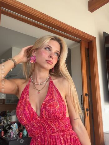 Full leaked Kati ktr private onlyfans photo