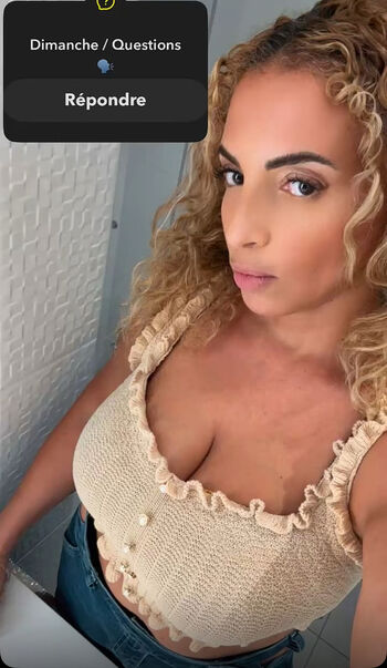 Kayna Samet