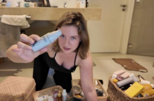 Full leaked Zoe anne may/ private onlyfans photo