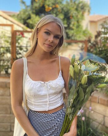 Kelli Goss