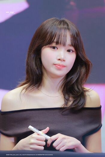 Kim Chaewon