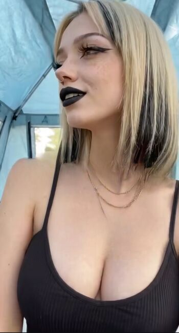 Full leaked Kitana blade private onlyfans photo